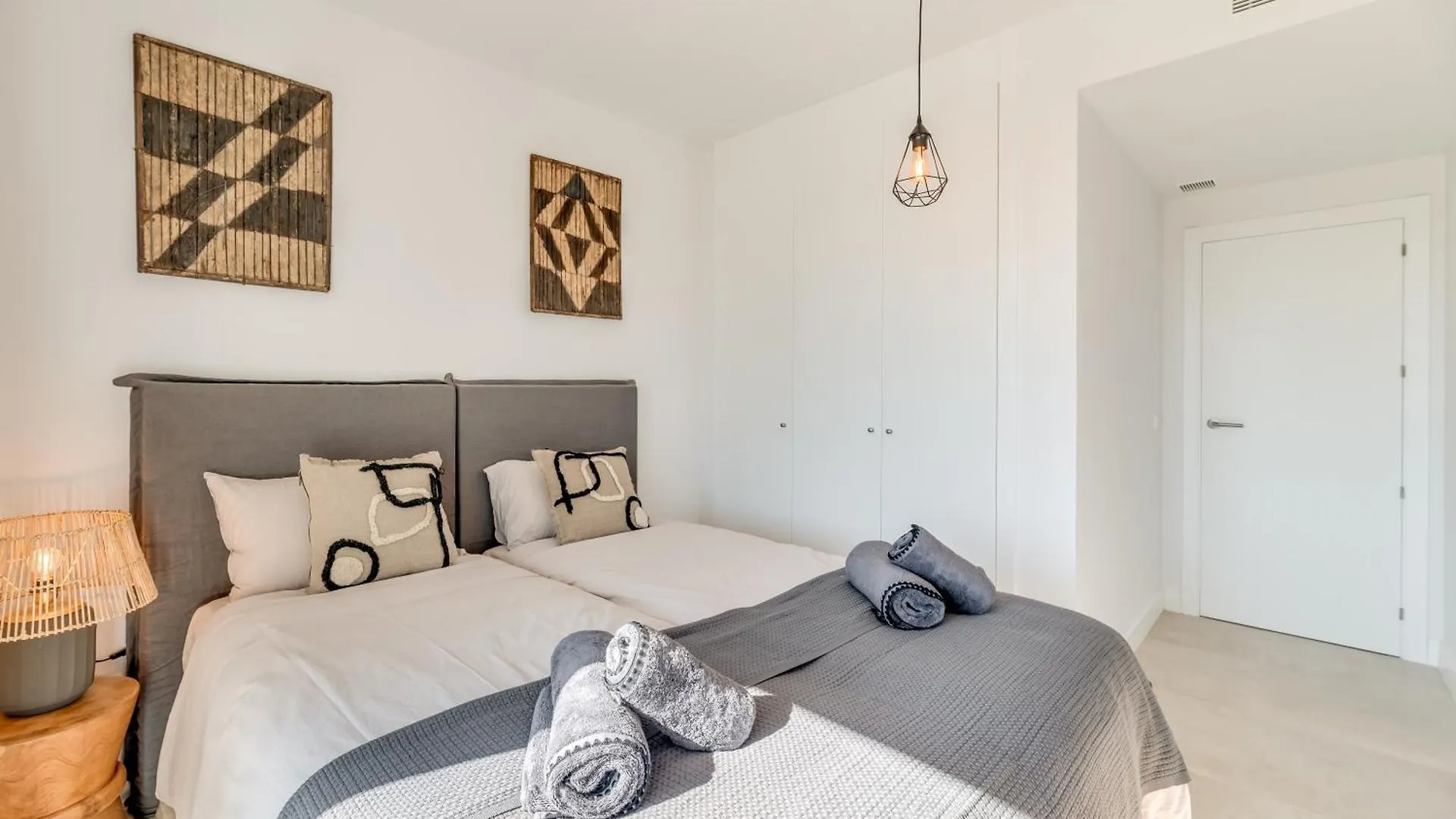 Apartment New Elegant 3Br Townhouse In Chaparral Golf & Spa & Gym El Faro Spain
