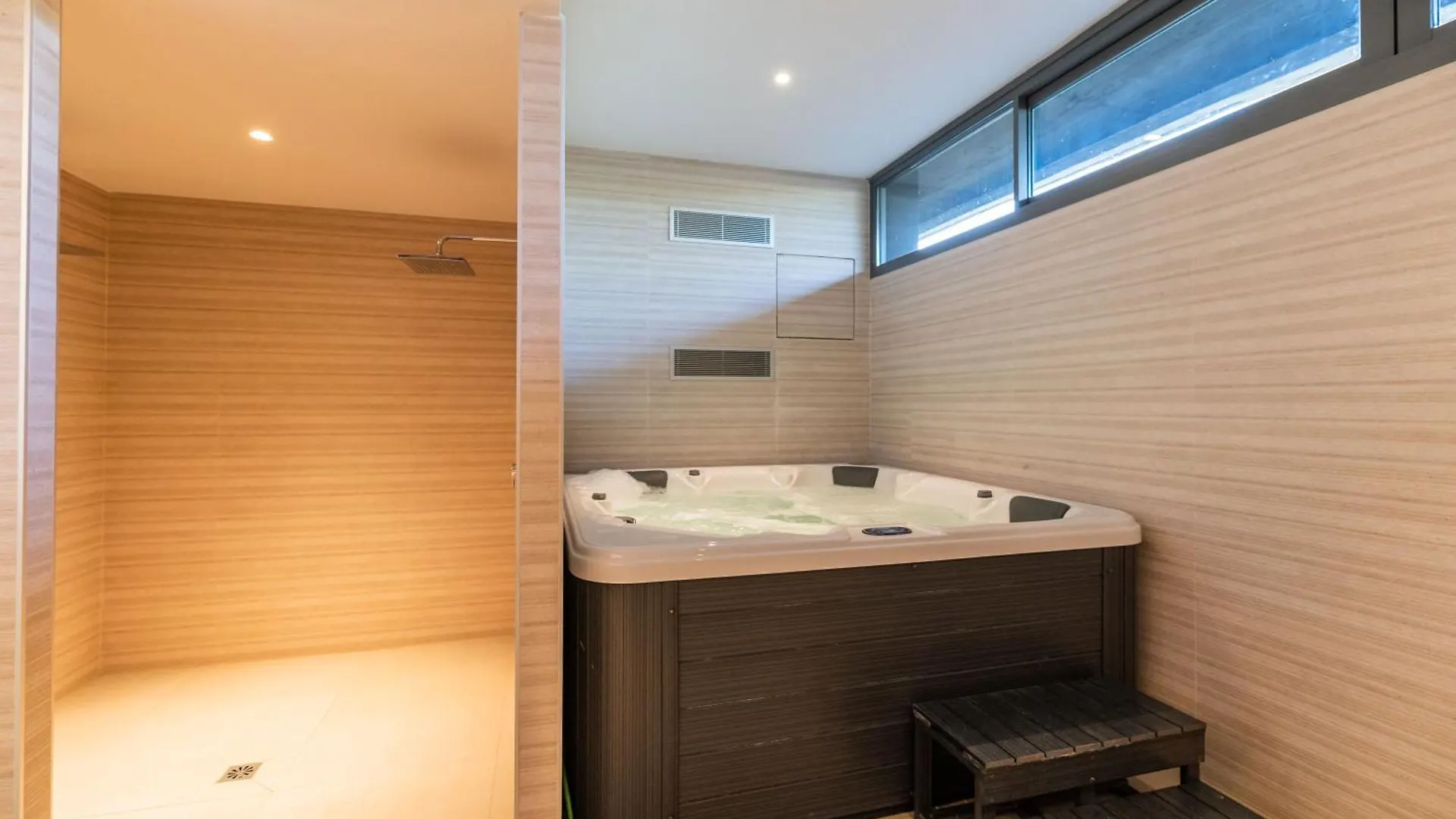 New Elegant 3Br Townhouse In Chaparral Golf & Spa & Gym El Faro 0*,  Spain