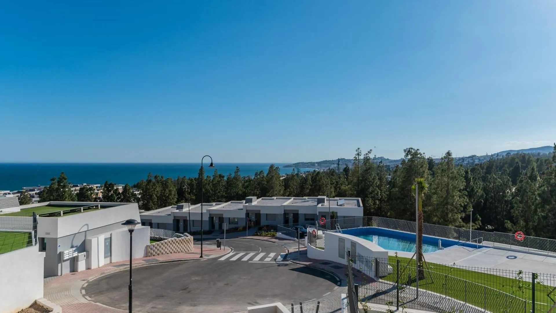 New Elegant 3Br Townhouse In Chaparral Golf & Spa & Gym El Faro 0*,  Spain